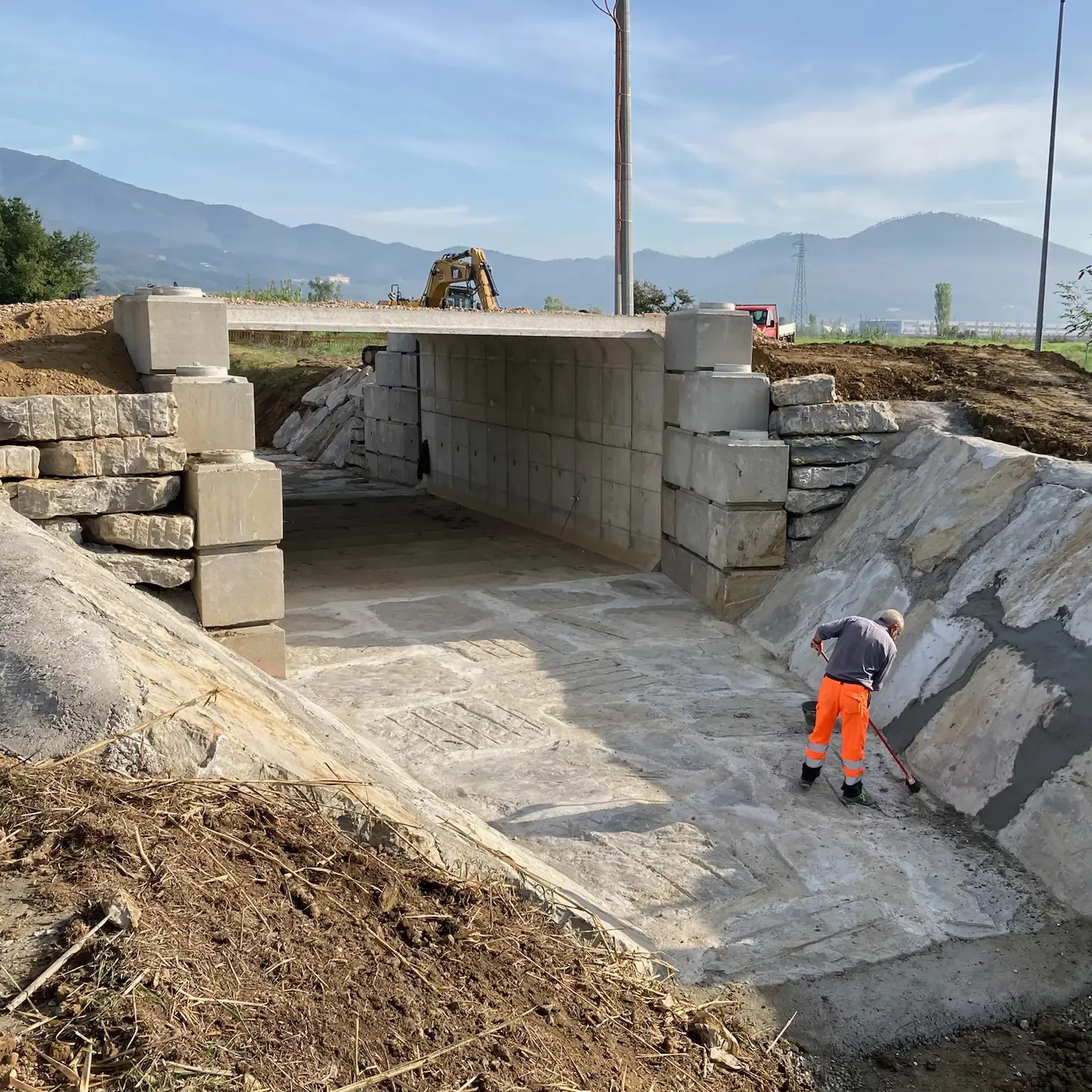 Immagine per il progetto del cantiere Tombino prefabbricato per l’attraversamento del Torrente Funandola a Montemurlo