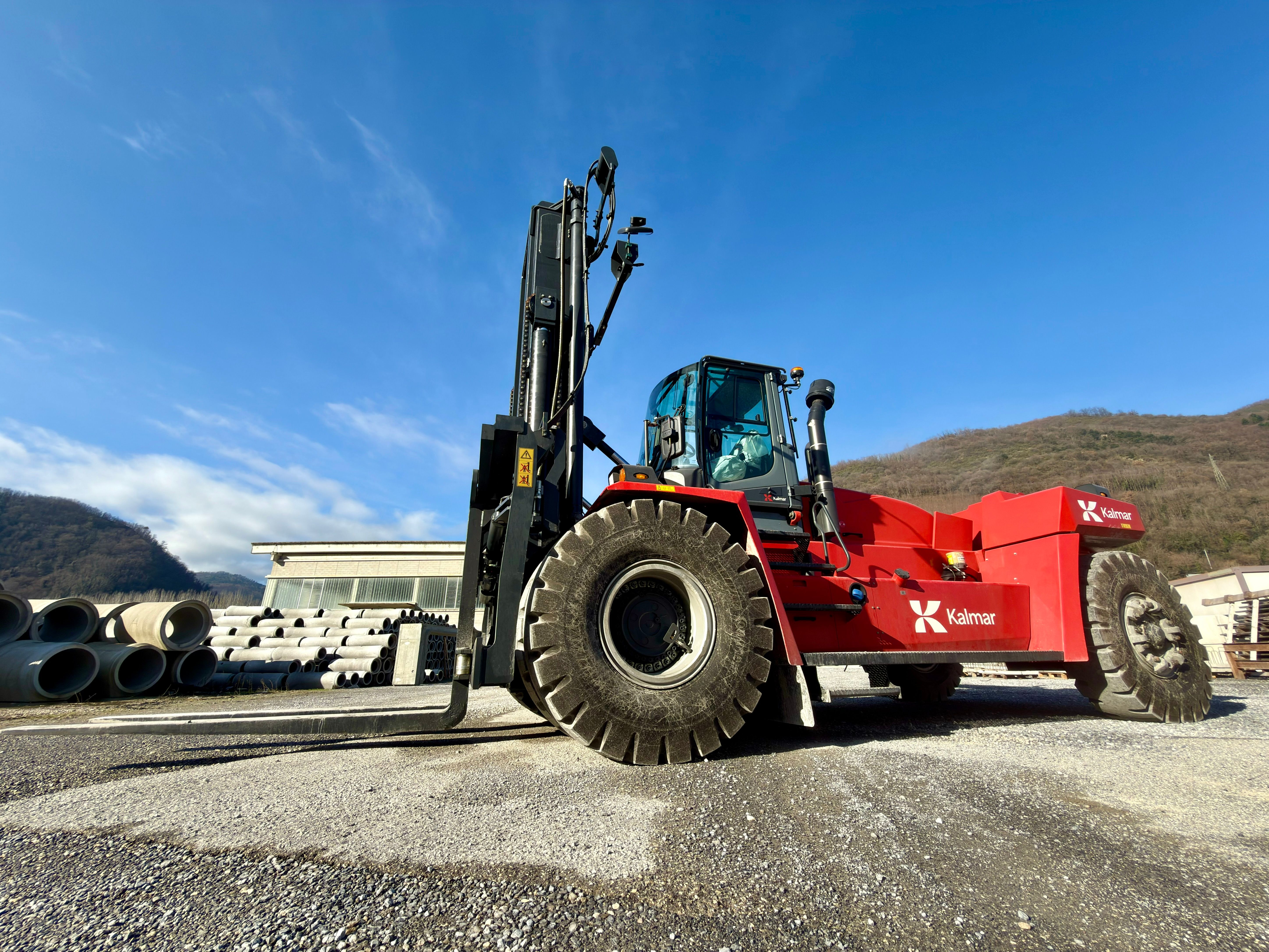 Foto del progetto PIU' POTENZA, PIU' EFFICIENZA: INVESTIAMO IN UN KALMAR DCG 330