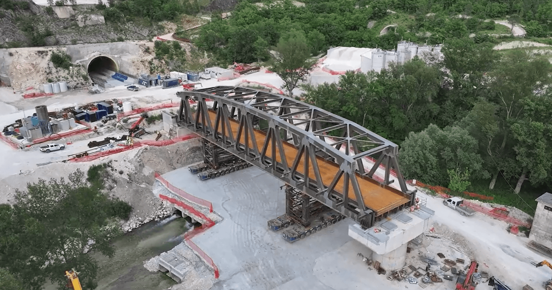 Immagine per il progetto del cantiere PREFABBRICATI LP PROTAGONISTA DEL RADDOPPIO FERROVIARIO GENGA-SERRA SAN QUIRICO FRASASSI