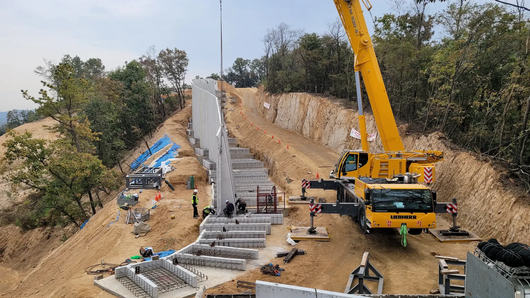 Foto del progetto Inizio produzione di muri prefabbricati a contrafforte
